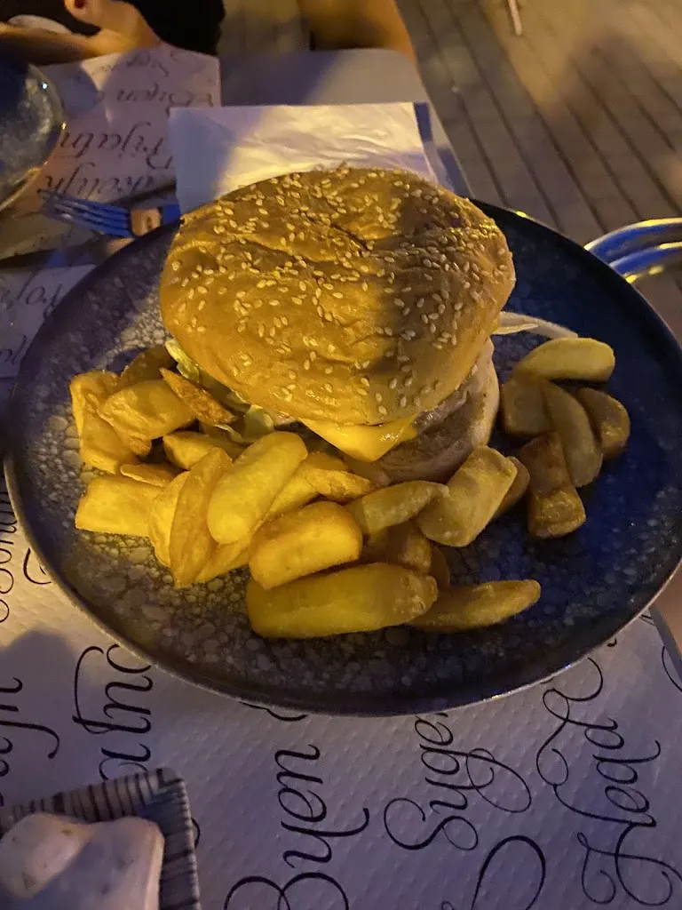 Roberto Serna_Bar El Paseo Restaurante_Cabezón de la Sierra_review