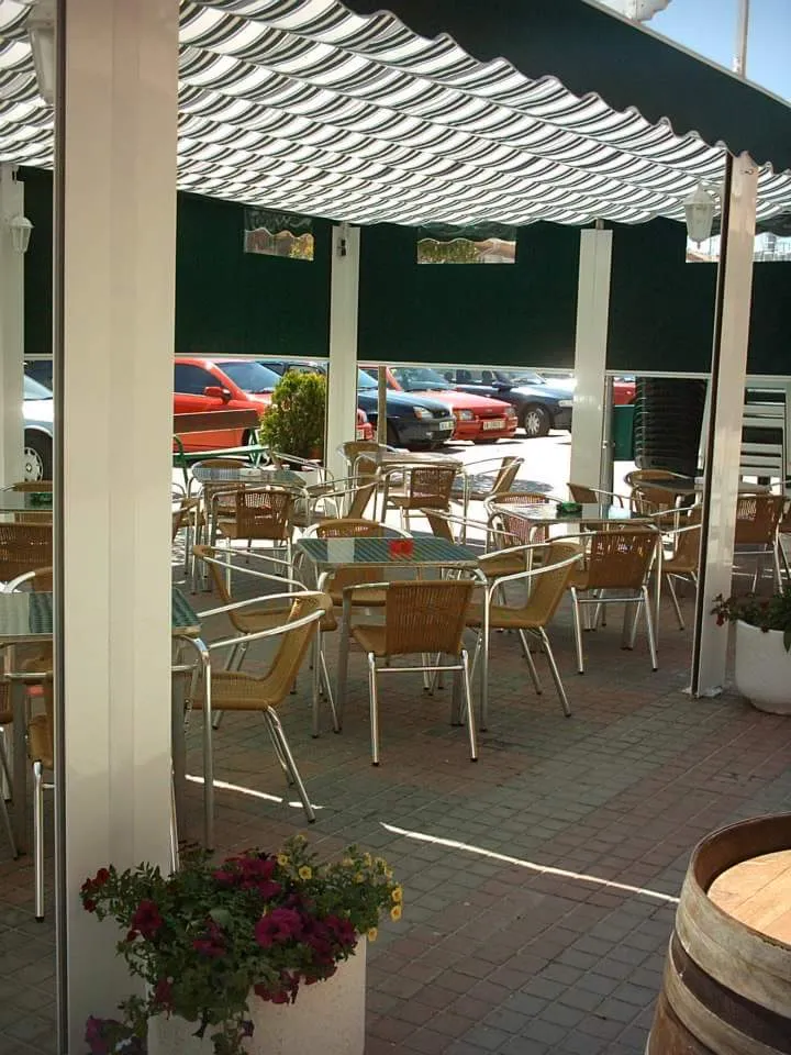 Bar El Paseo Restaurante restaurant in Cabezón de la Sierra