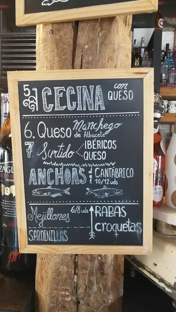 Menü_Café Vinilo_Cabezón de la Sierra_Bild_3