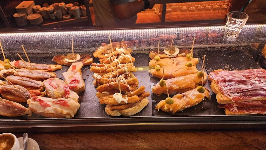 Ran Razy_Pub la Cava de Roa SL_Cueva de Roa La_review