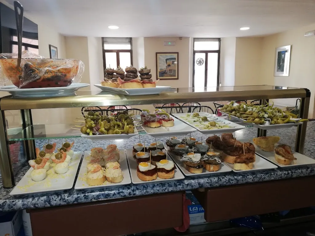 La plaza_Cubo de Bureba_slider_image_3