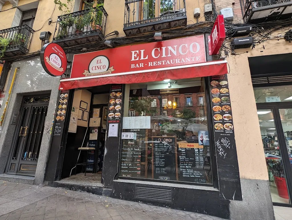Bar restaurante El Cinco restaurant in Encío