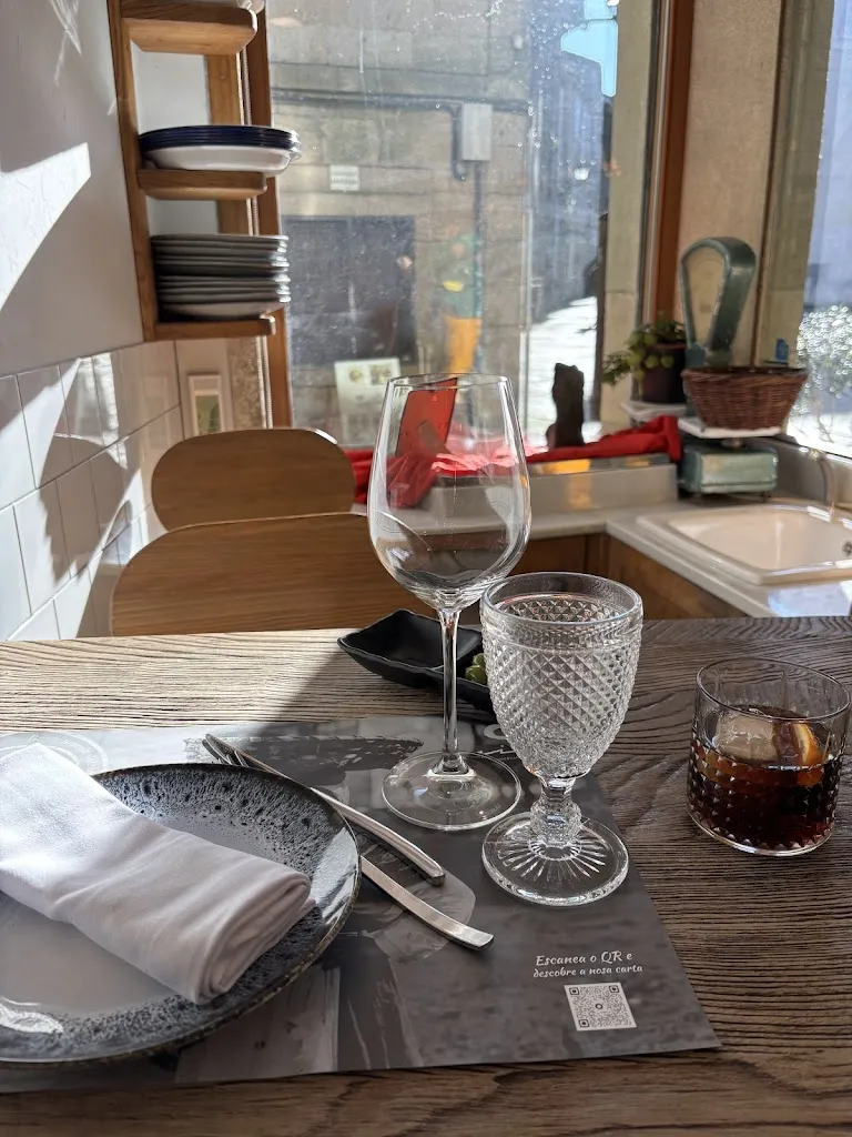julie demdam_Restaurante Orixe Cociñeiros Labregos Gandeiros Mariñeiros_Santiago de Compostela_review