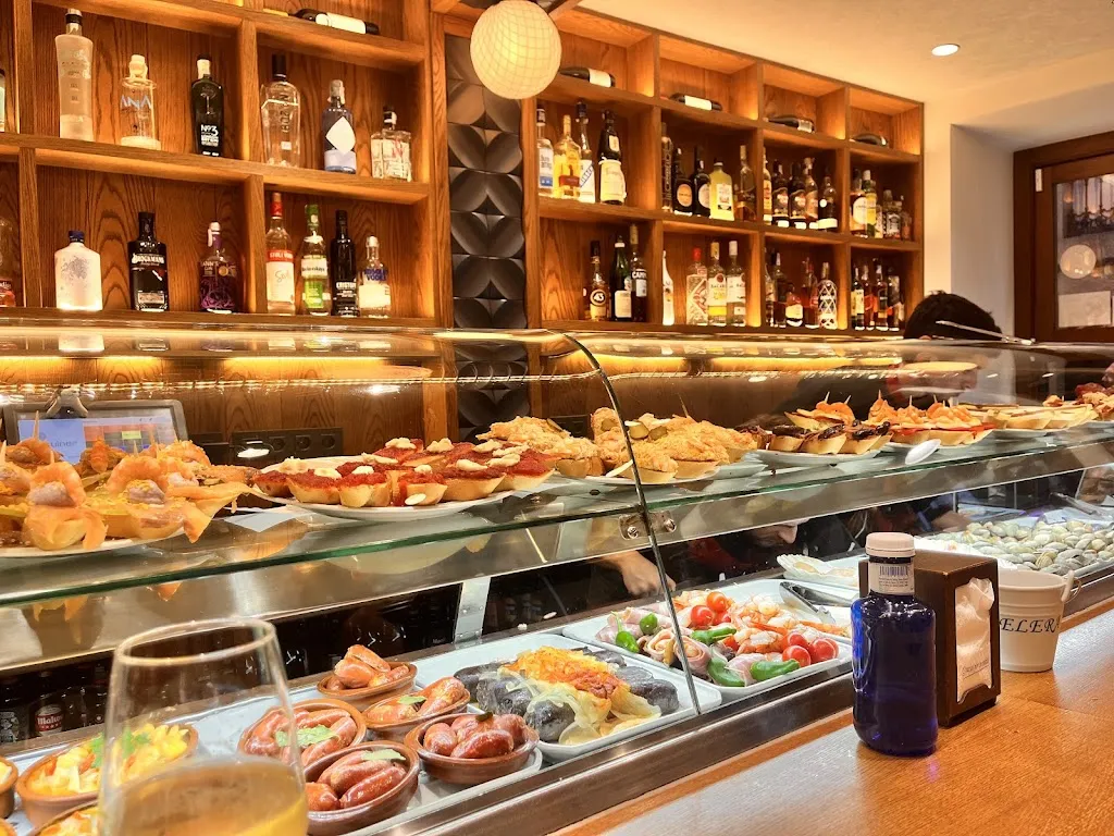 Tapas Petiscos Do Cardeal_Santiago de Compostela_slider_image_3