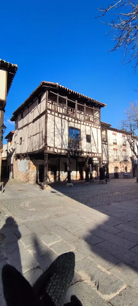 Fanny GAMBIN VILLA_Taberna Doña Sancha - productos locales y experiencias turísticas_Covarrubias_review