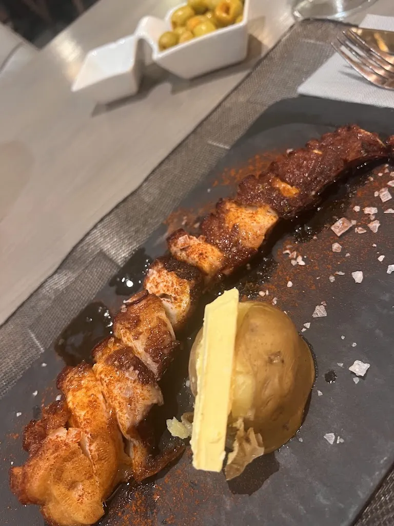 Erika Darbouze_Restaurante Poseidon mediterraneo_Fresno de Rodilla_recensione