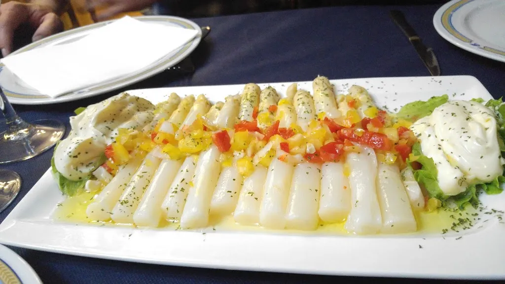 Jose Manuel Alonso-Mardones_EL RINCON ESPINOSA_Espinosa de los Monteros_recensione