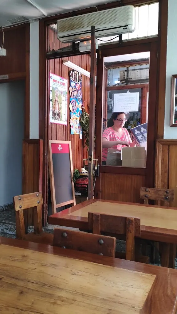 Bar Ultramarinos El Olmo_Espinosa de los Monteros_slider_image_2