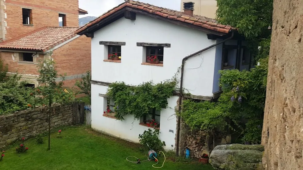 Posada Real Torre Berrueza_Espinosa de los Monteros_slider_image_1