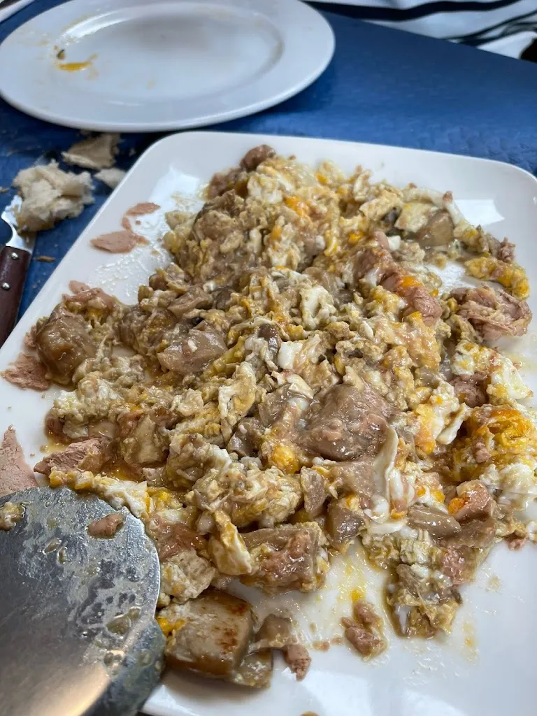 M ELENA CURIEL_Bodega Atabal_Galbarros_review