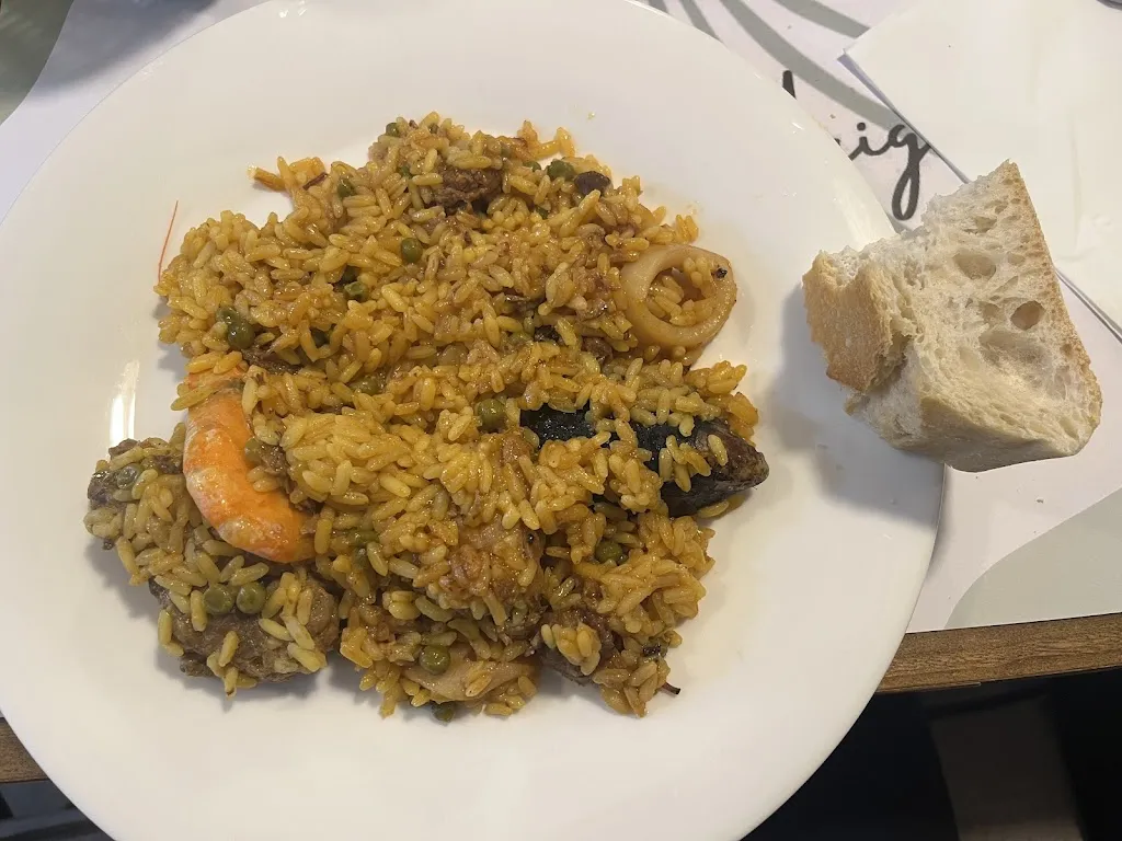 Changlin Gao_DON RODRIGO_Hontanas_review