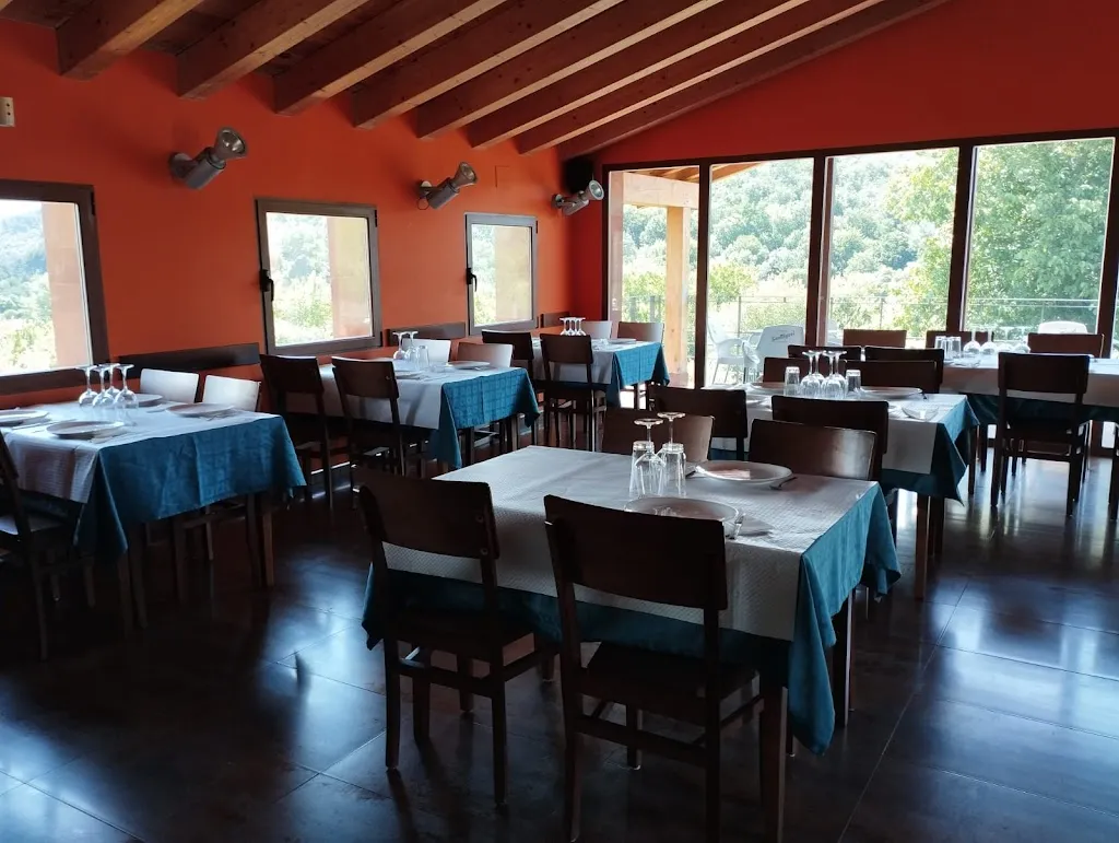 Restaurante La Ferrería restaurant in Huerta de Arriba