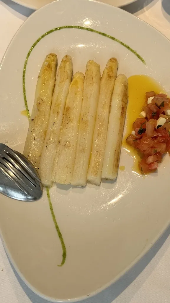 Marcus Derencius_RESTAURANTE LOS CLAVELES_Ibeas de Juarros_review