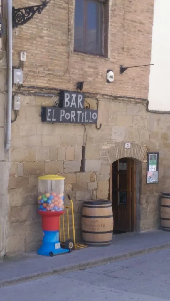 Bar el Portillo restaurant in Hontoria del Pinar