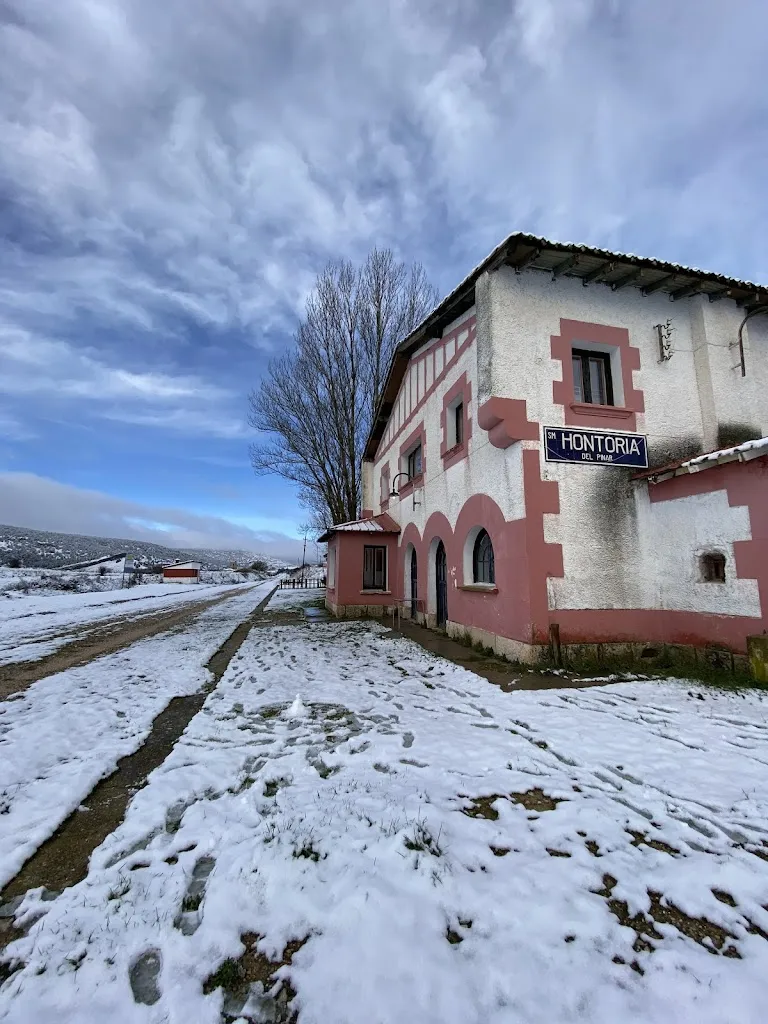 Elena_Wolf River Station_Hontoria del Pinar_review