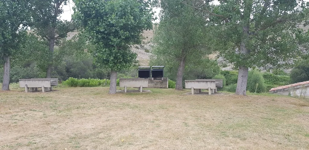 Area Recreativa La Camarera_Hontoria del Pinar_slider_image_2