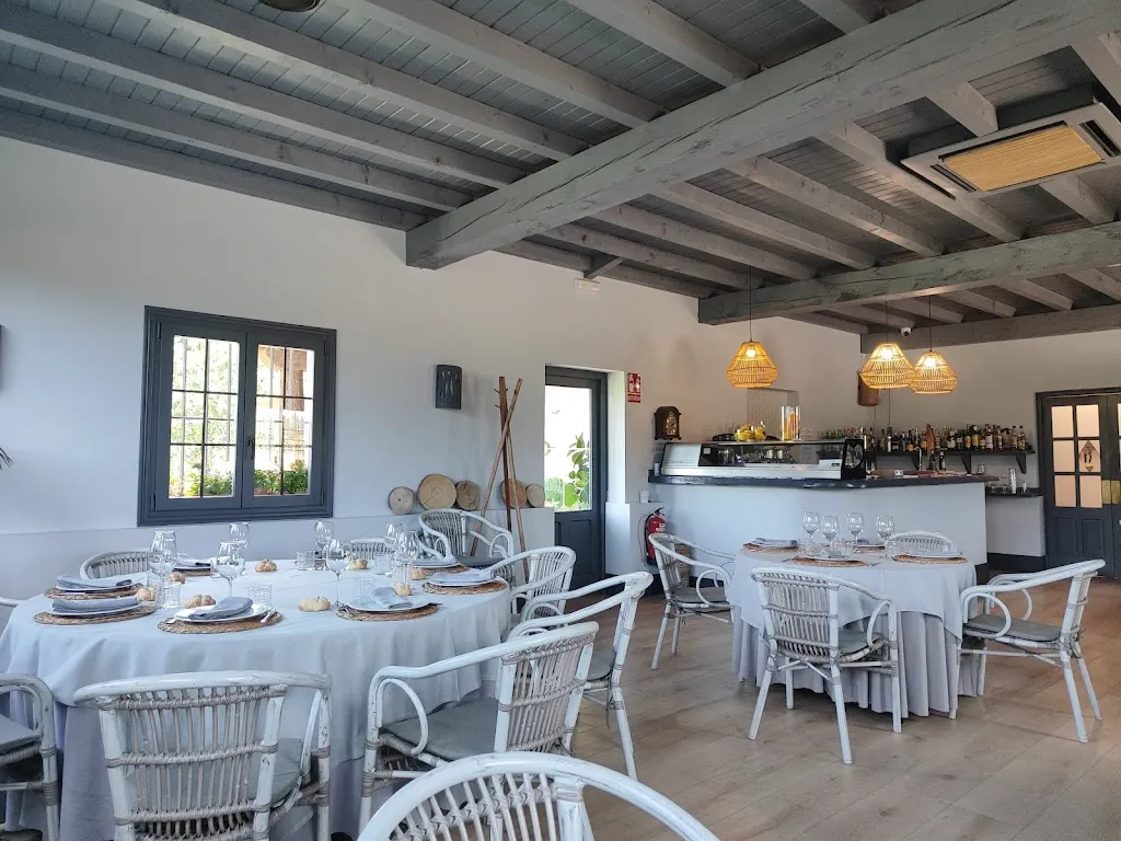 Restaurante Humo y Sal_Madrigal del Monte_slider_image_1