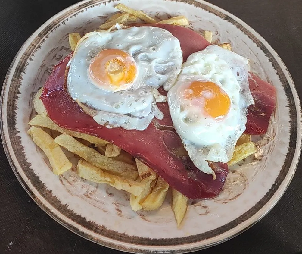 Miguel Mendonça_Restaurante Alhambra_Madrigal del Monte_review