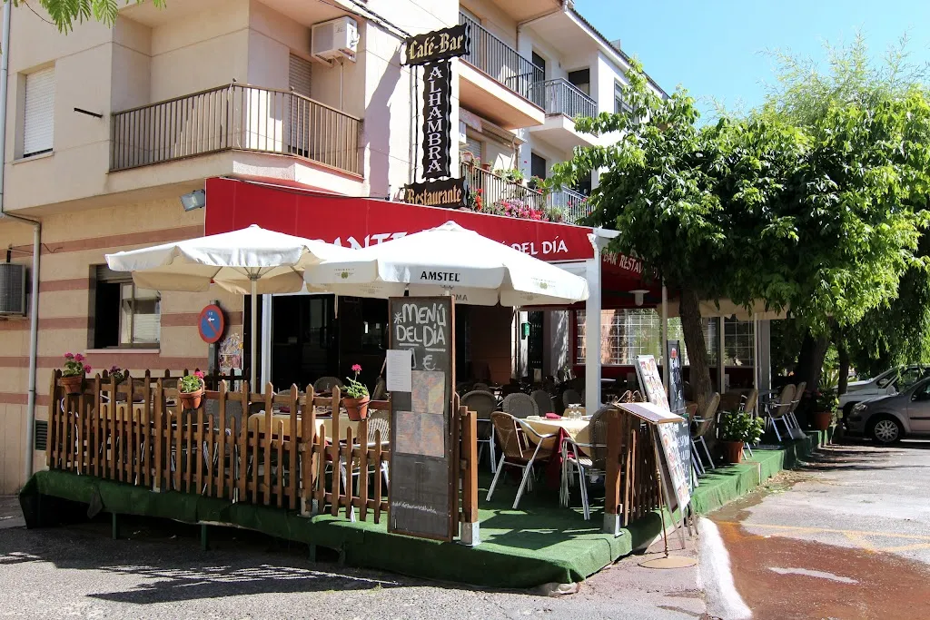 Restaurante Alhambra restaurant in Madrigal del Monte