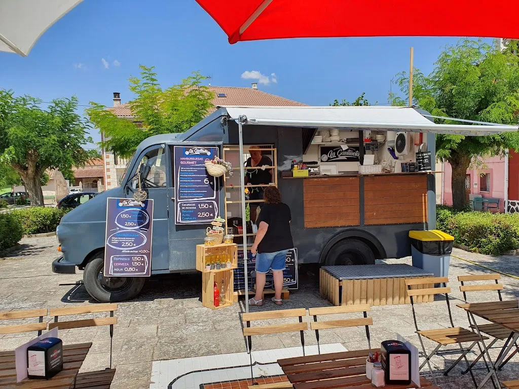 Bar la cantina Toñi restaurant in Madrigalejo del Monte