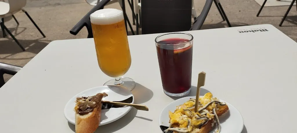 Menu_Bar La Escuela_Mambrilla de Castrejón_immagine_4