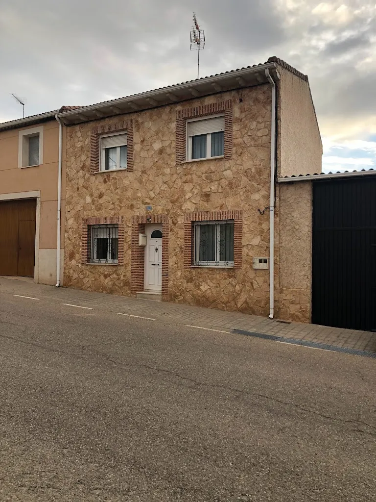 Las Diez Ovejas Alojamiento Rural ristorante a Mambrilla de Castrejón