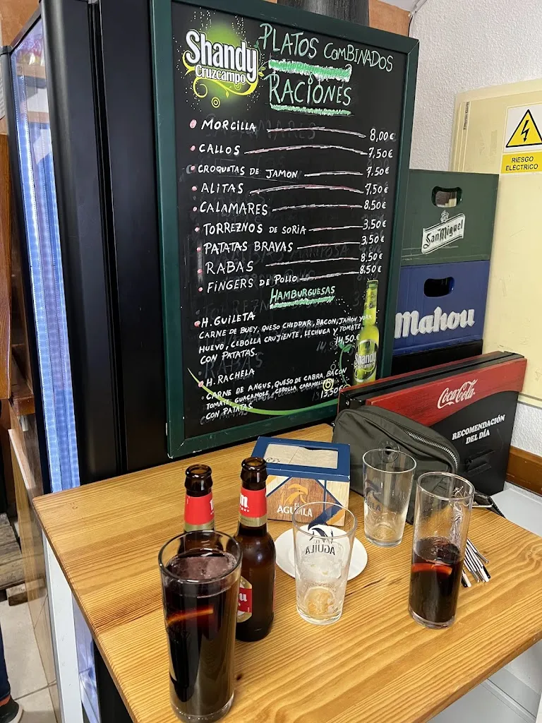 Angel Saiz_Bar La Villa_Mecerreyes_recensione