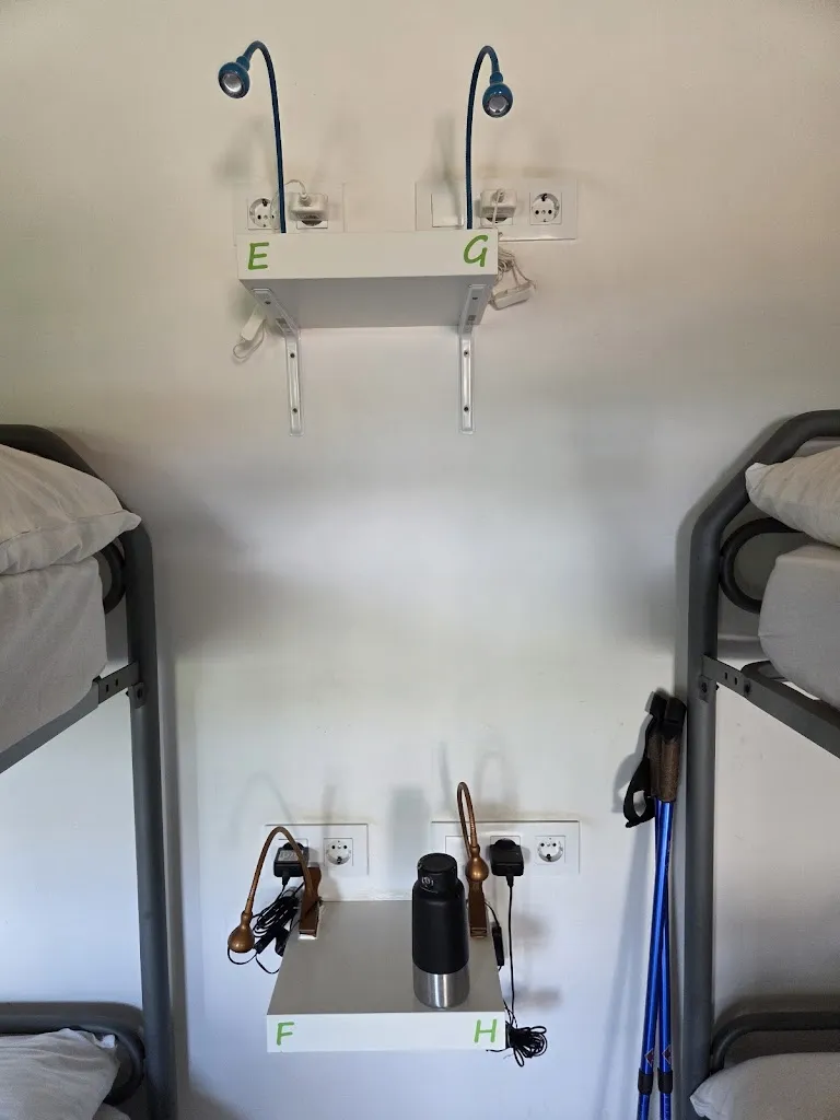 Carlos Rey_Hostel Cañaveral_Monasterio de Rodilla_recensione