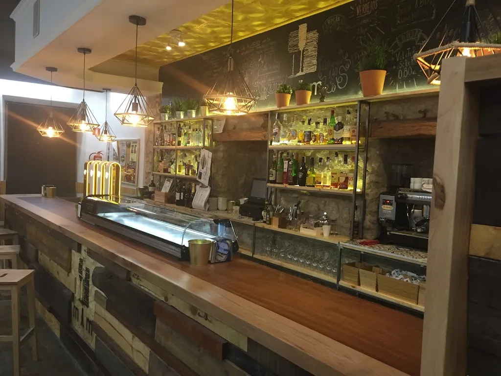 Los Monteros restaurant in Miranda de Ebro