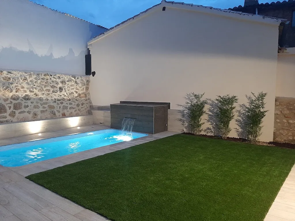 Casa rural Triticum restaurant in Navas de Bureba