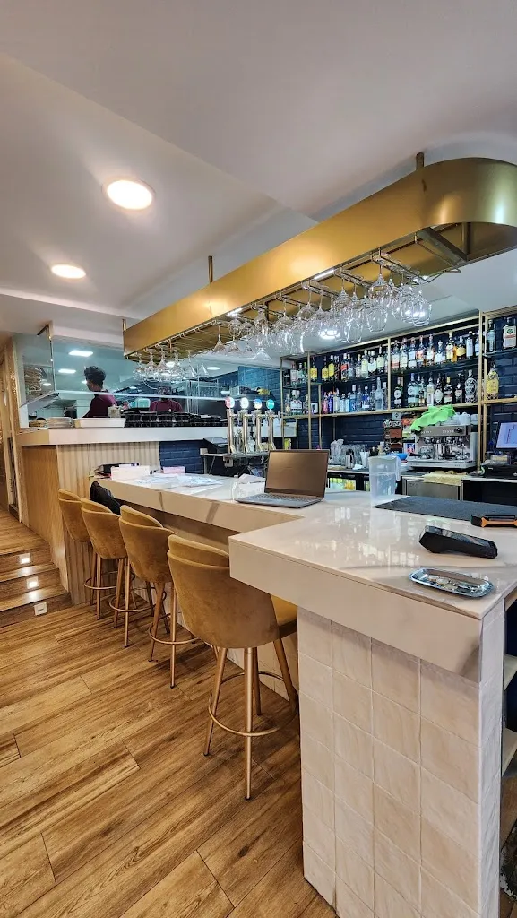 Nilah Madrid_Neila_slider_image_3