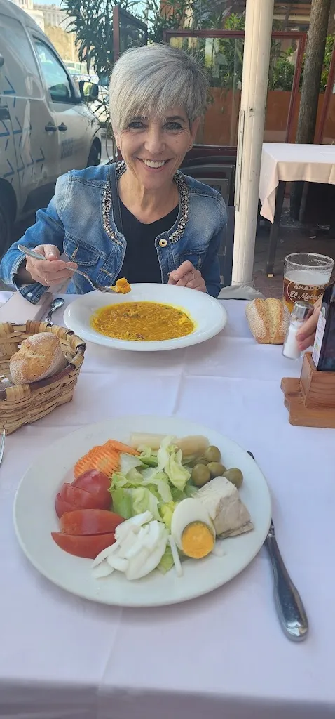 Vicky Leos_Asador El Molinón_Sobrado_review