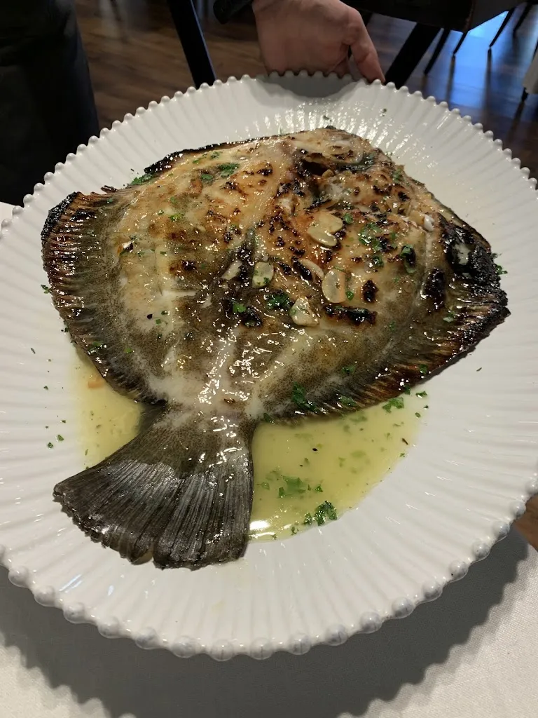 Salvador Victoria_Restaurante Alquira_Oquillas_review