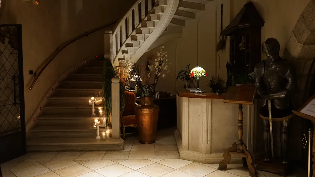 Hostal Restaurante El Castillo ristorante a Olmillos de Muñó