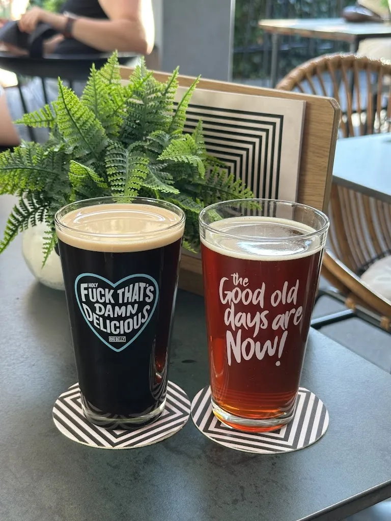 Pieter Eikelboom _Big Belly Bar & Restaurant_Nebreda_review