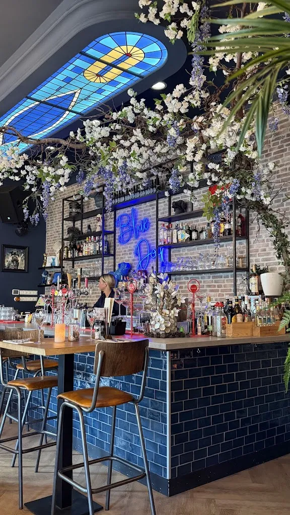 Albert Kiefer_Blue Dog Breda_Nebreda_review