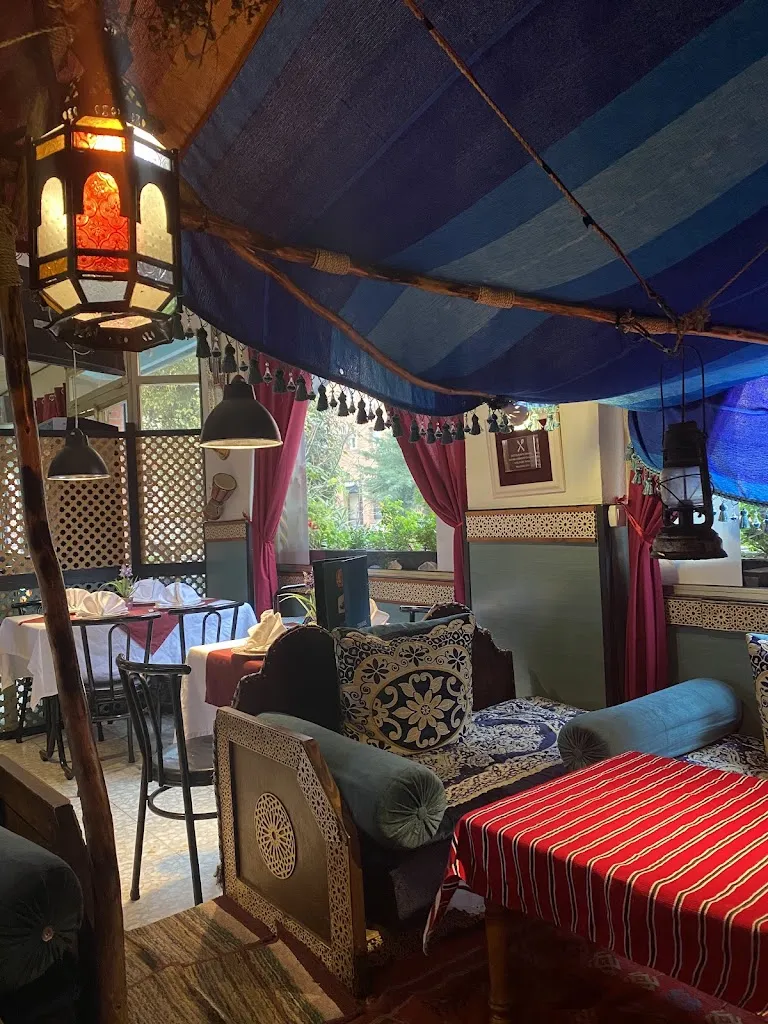 Dr. Eman_ZAHARA_Sobrado_recensione