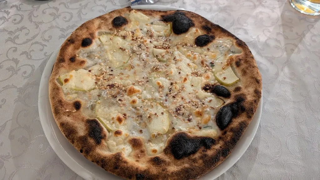 Ristorante Pizzeria Ranch Rocce Rosse_Montorio_slider_image_2