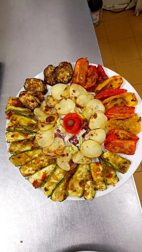 A Corte Ristorante Pizzeria Di Pino Giannetti_Montorio_slider_image_2