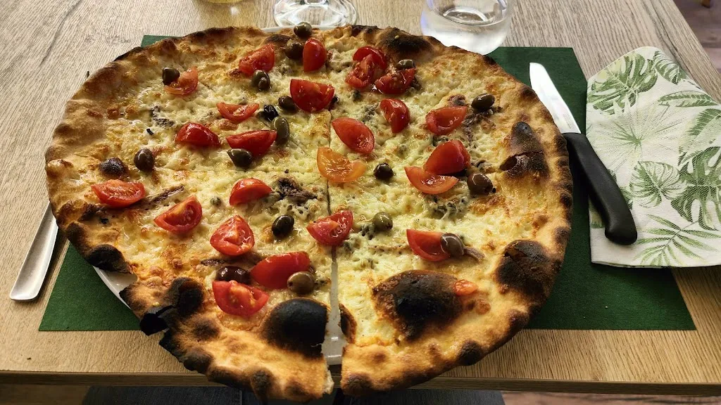 KeybG_Pizzeria KonviviuM by Menaguale_Montorio_review