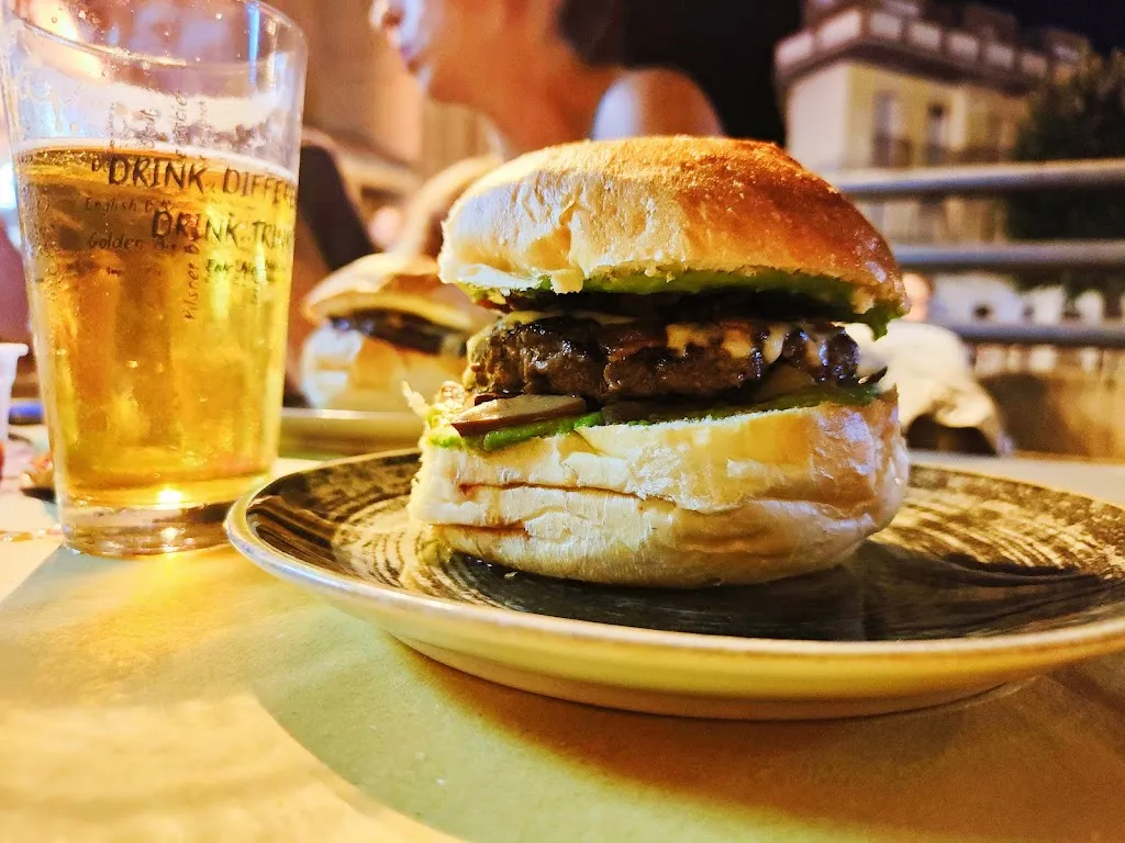 Menu_LA TOPPERIA HAMBURGER & BEER_Montorio_image_2