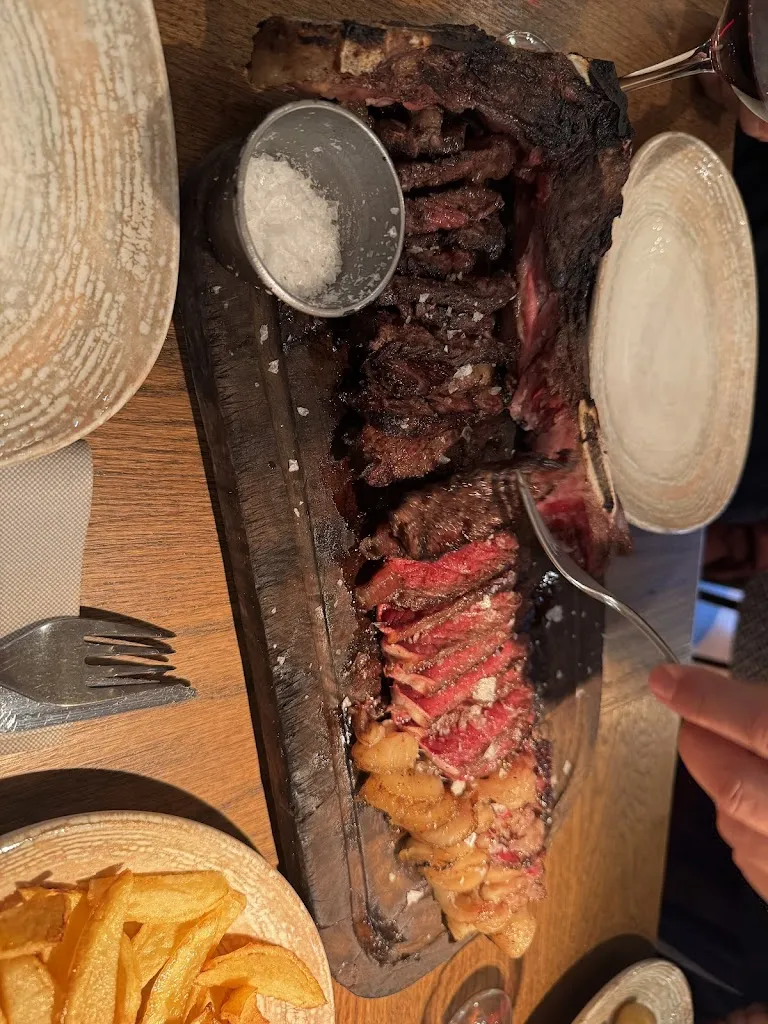 Dietrich Mendoza_La Parrilla de Salamanca - Restaurante Barrio de Salamanca_Padilla de Arriba_review