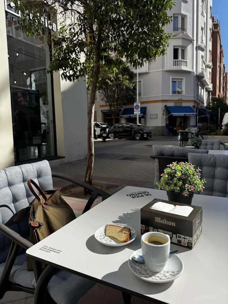 Parveen Punjabi_Lemme's_Padilla de Arriba_review