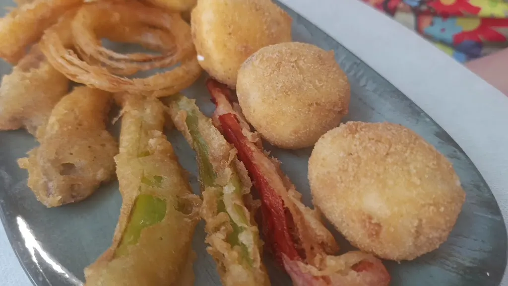 Andres Vol_La Muralla_Medina de Pomar_review