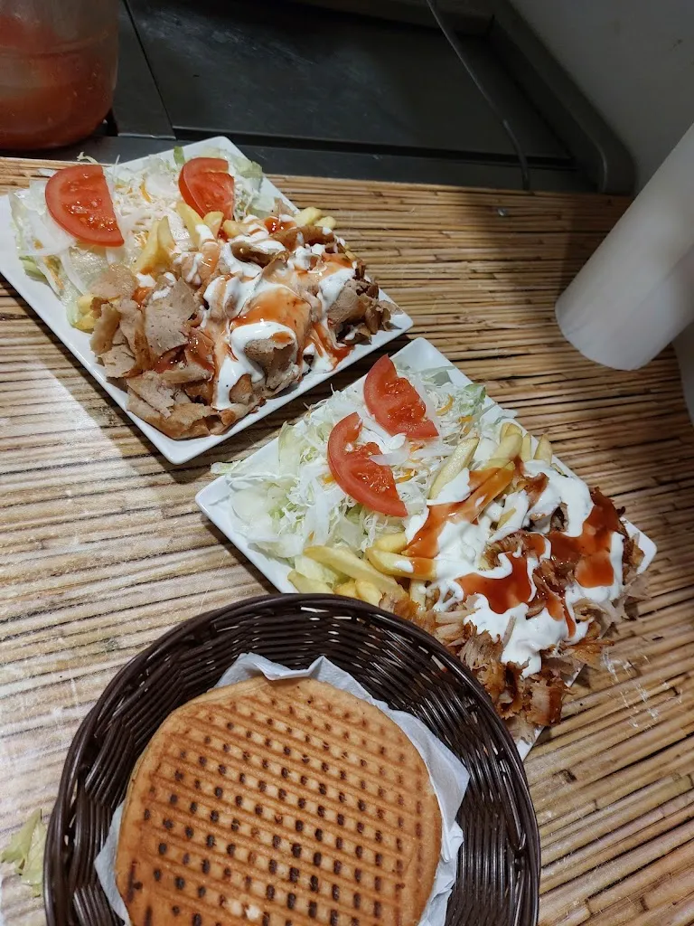 Kebab y Pizzeria California_Medina de Pomar_slider_image_3