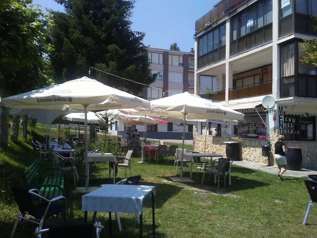 Restaurante Lucía María Magdalena Hernández_Medina de Pomar_slider_image_2