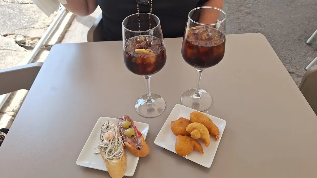 Bar La Esquina_Palacios de la Sierra_slider_image_3