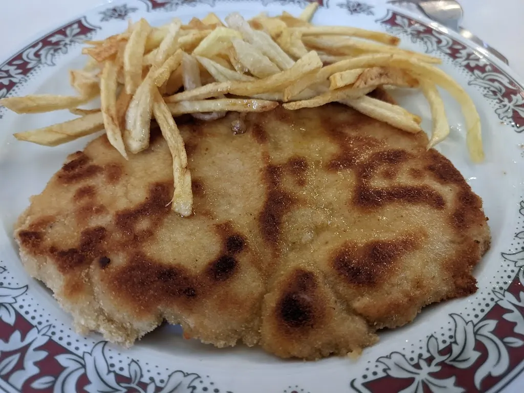 Rosa M. Herrero_Hostal Mesón La Sierra_Palacios de la Sierra_review