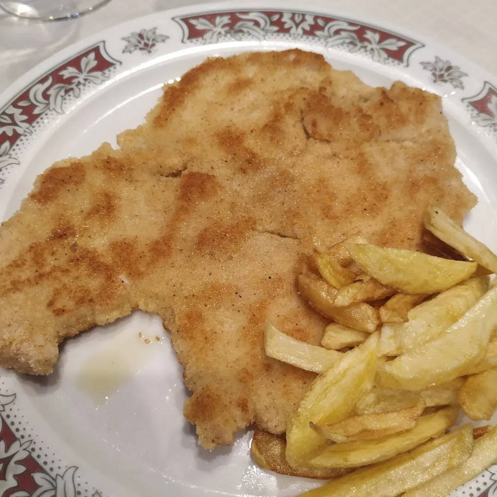 Miriam_Hostal Mesón La Sierra_Palacios de la Sierra_review