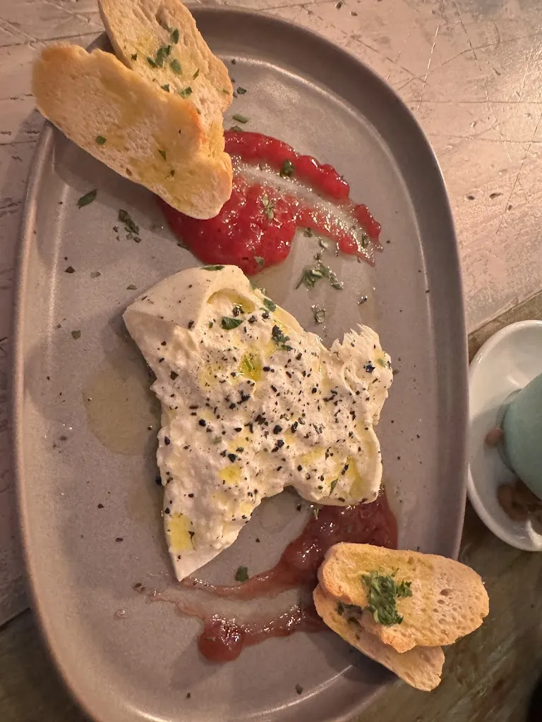 Brett Thomas_Taberna MalDeAmores_Ares_review